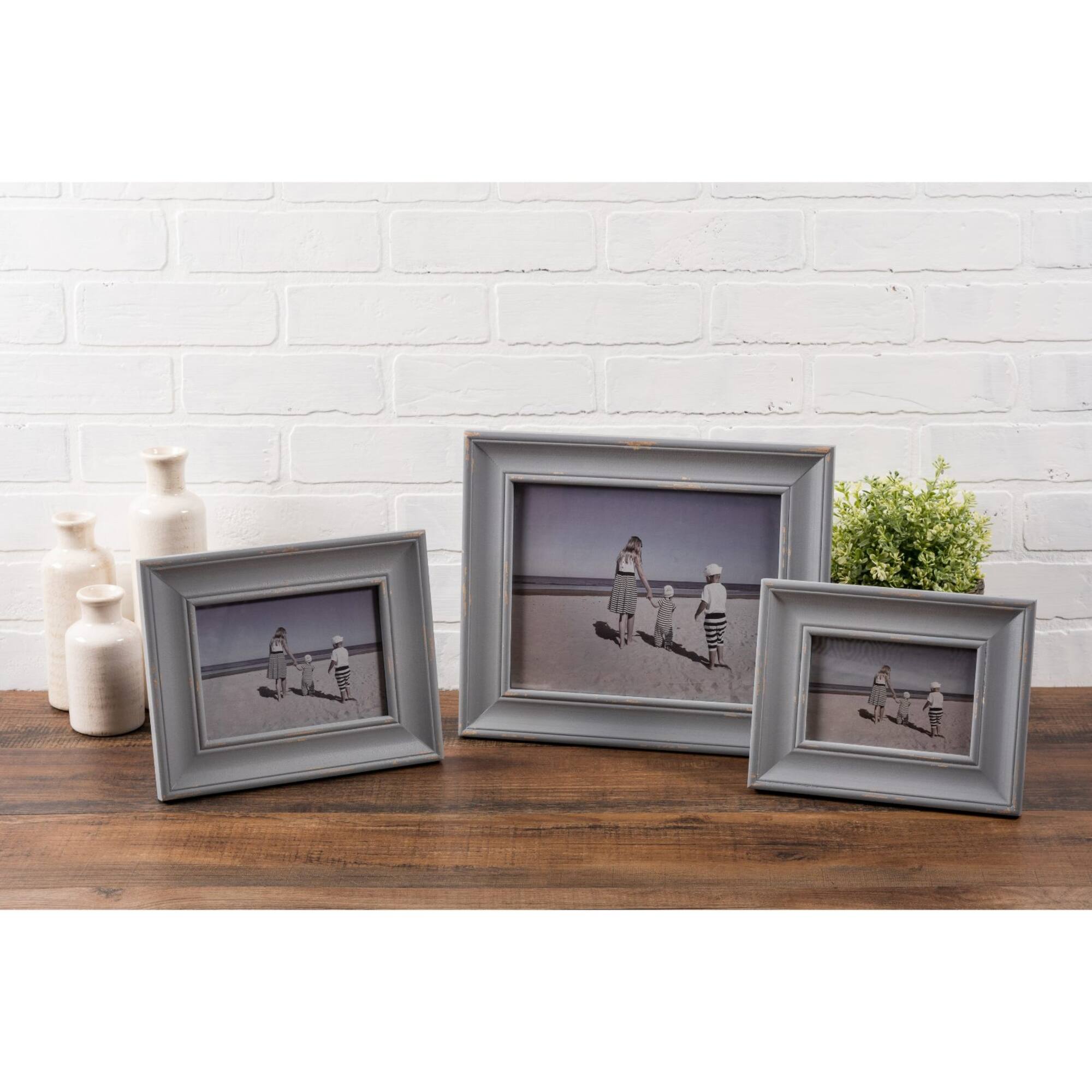 DII® Gray Distressed 4" x 6" Picture Frame